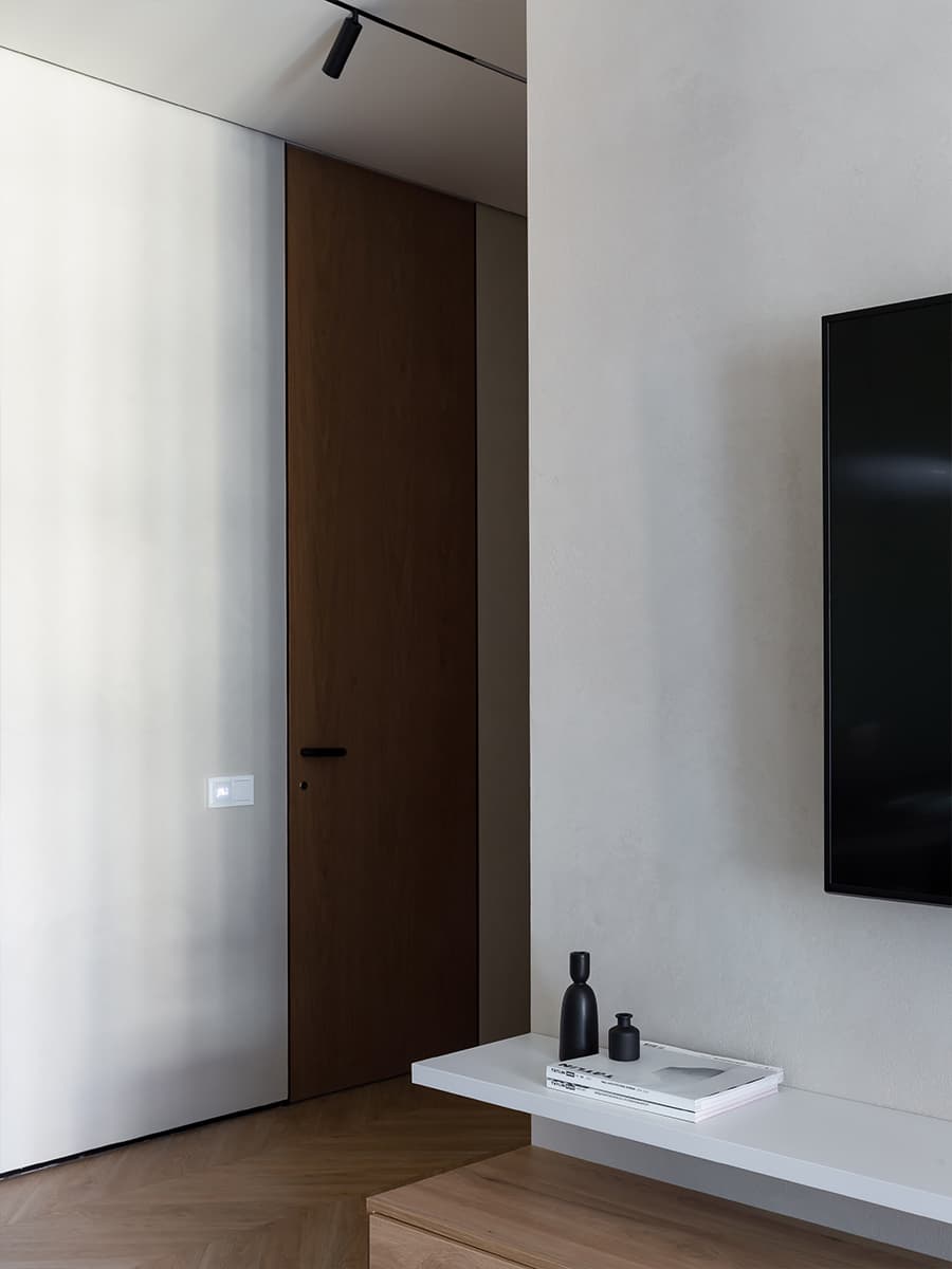 Лиловая кухня и обилие зеленого цвета в интерьере екатеринбургской квартиры — проект Анны Лагутиной