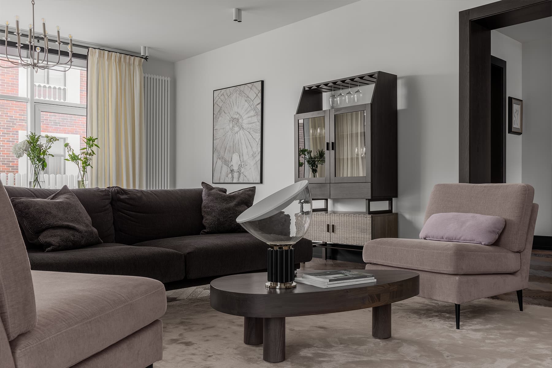 Нескучные детали в интерьере коттеджа с застекленной террасой — проект Ксении Турченко