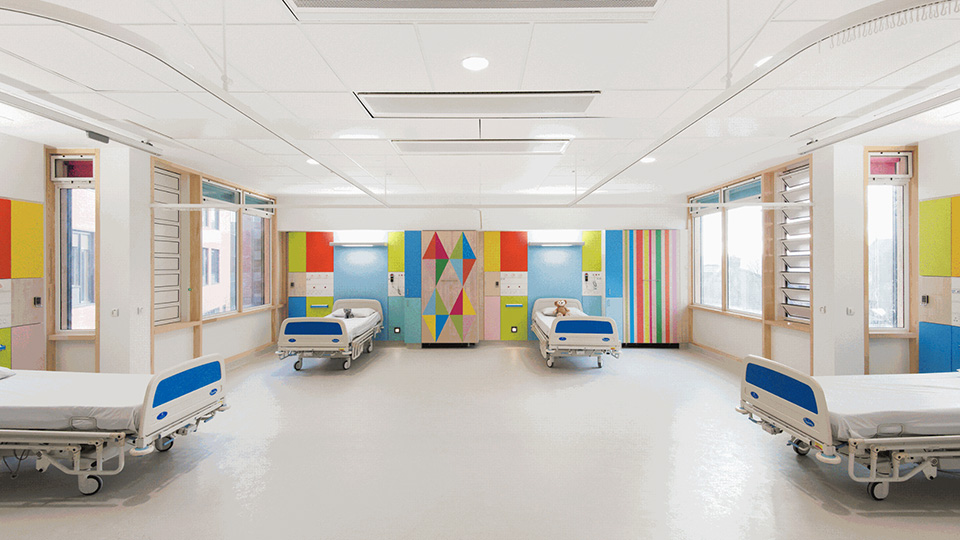Детская больница, в которой не страшно: опыт зарубежных дизайнеров