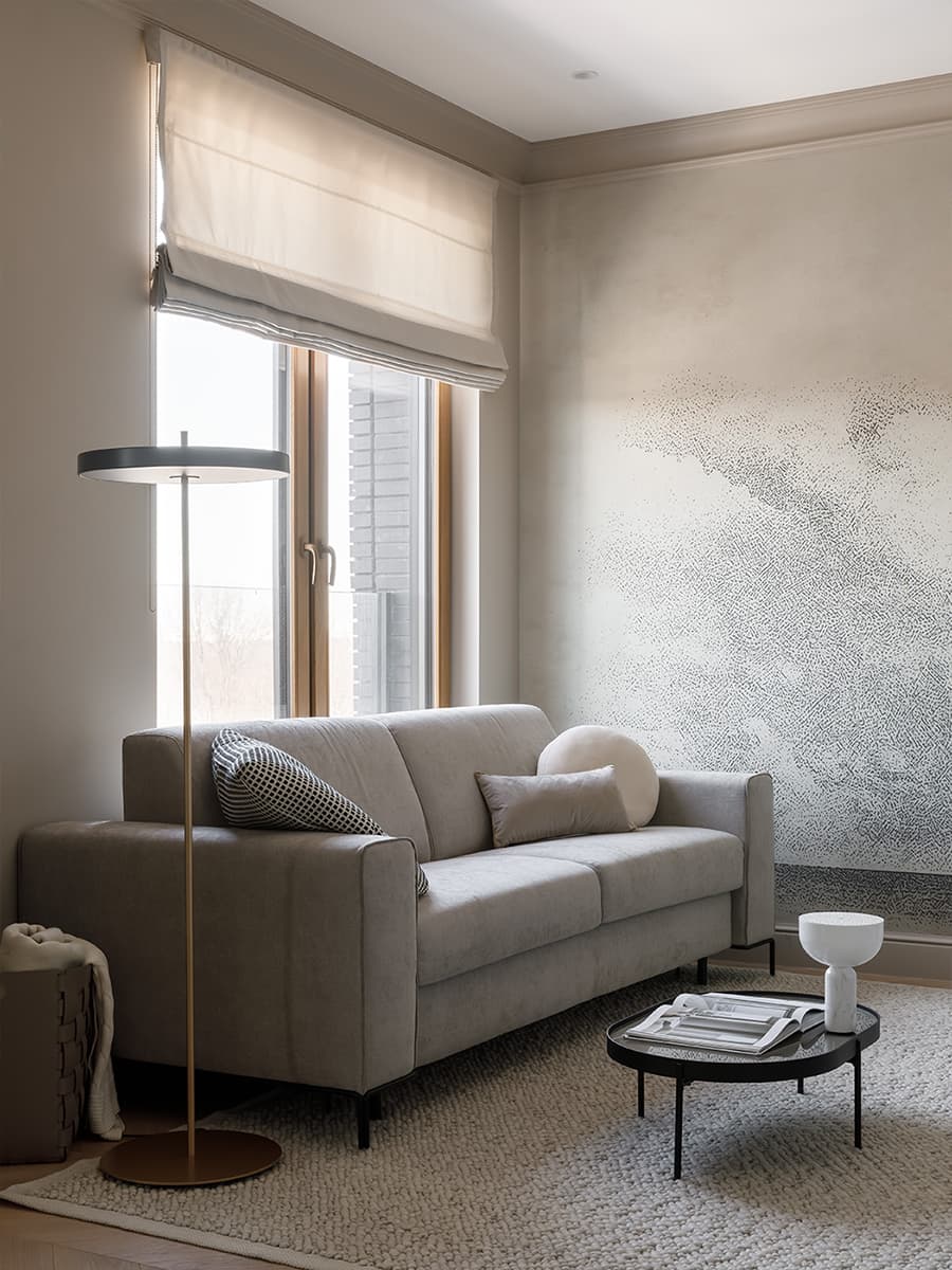 Чувство дома: легкий интерьер семейной петербургской квартиры для временного проживания — проект Юлии Бабинцевой