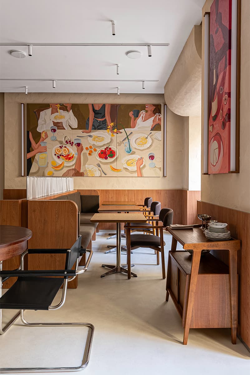 Гармония и контраст фактур в обволакивающем интерьере ресторана итальянской кухни — проект Александры Бурмистровой