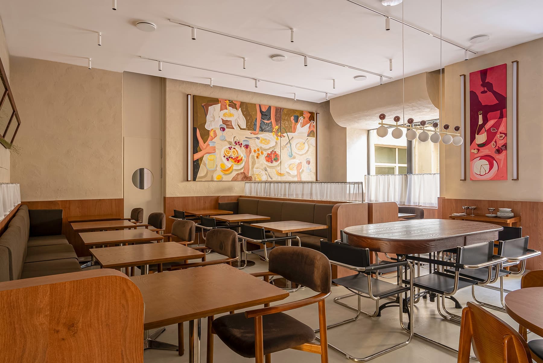 Гармония и контраст фактур в обволакивающем интерьере ресторана итальянской кухни — проект Александры Бурмистровой