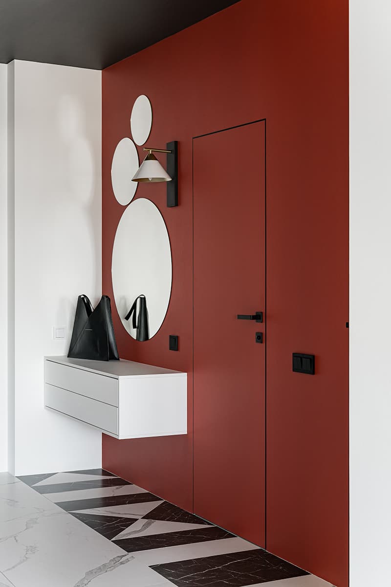 Отсылки к Баухаусу и смелые красные акценты в интерьере екатеринбургской квартиры — проект Анны Самариной