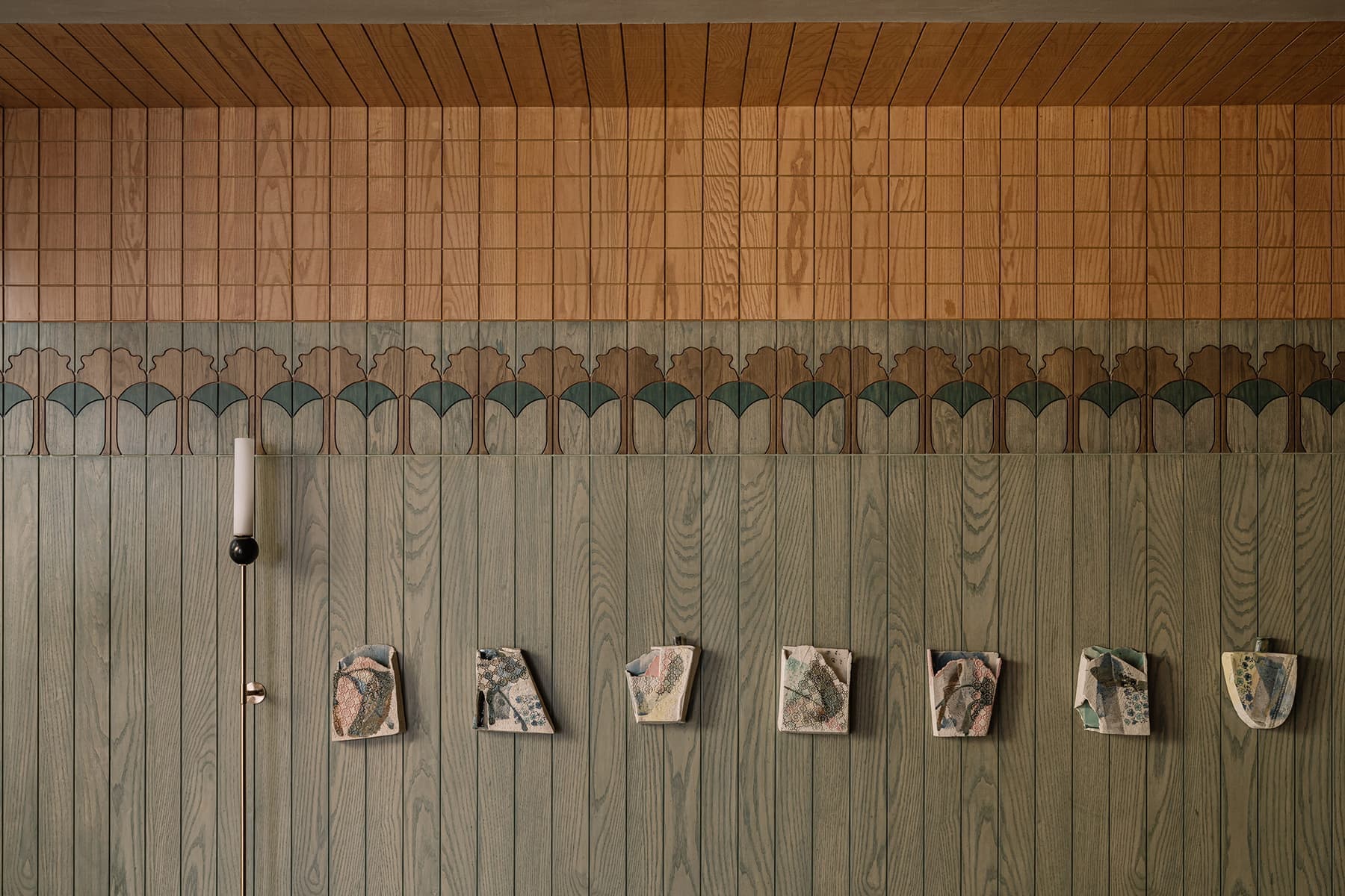 Индийский колорит и этнические узоры в интерьере особняка — проект студии Multitude of Sins (MOS)