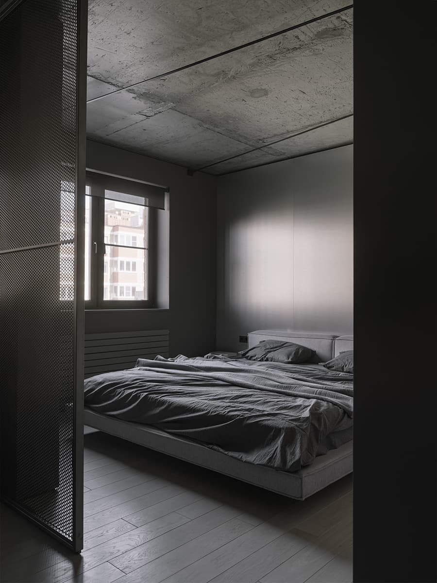 Монохромный интерьер квартиры с мужским характером в Ростове-на-Дону — проект Алексея Аладашвили