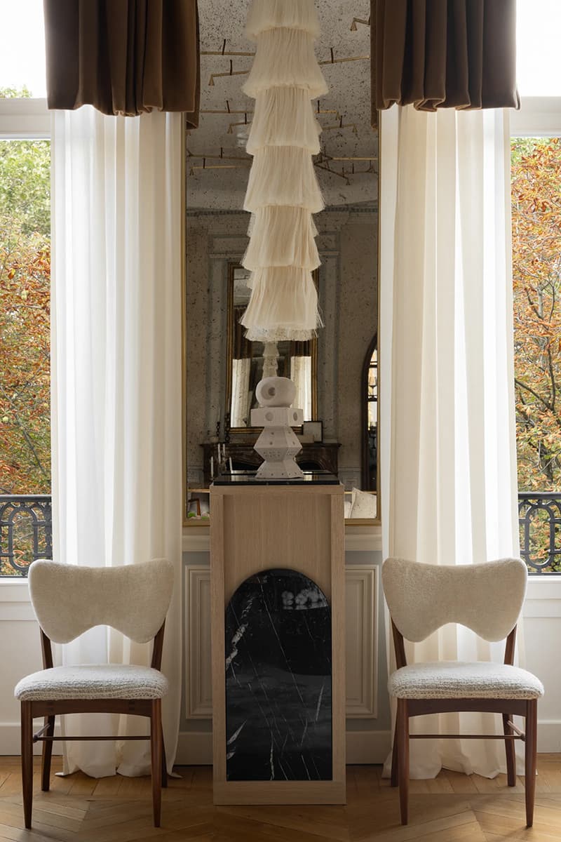 Сконцентрированная французская элегантность в интерьере парижской квартиры — проект Ольги Эшби