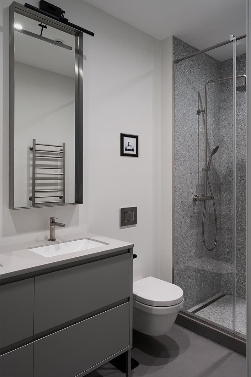 Экологичные материалы и нейтральная палитра в интерьере квартиры для многодетной семьи — проект Ксении Харламовой