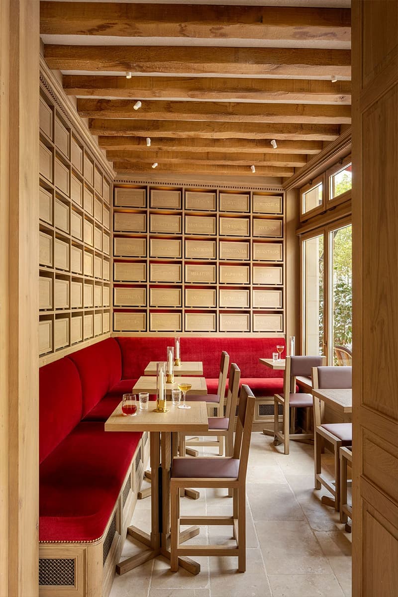 Все оттенки парижского шика в интерьере четырехэтажного коктейльного бара — проект Рами Фишлера