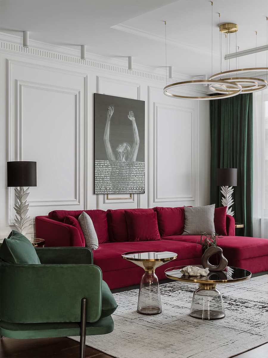 Авторские светильники, классические элементы и мозаика в интерьере дома с террасой — проект Натальи Балашовой