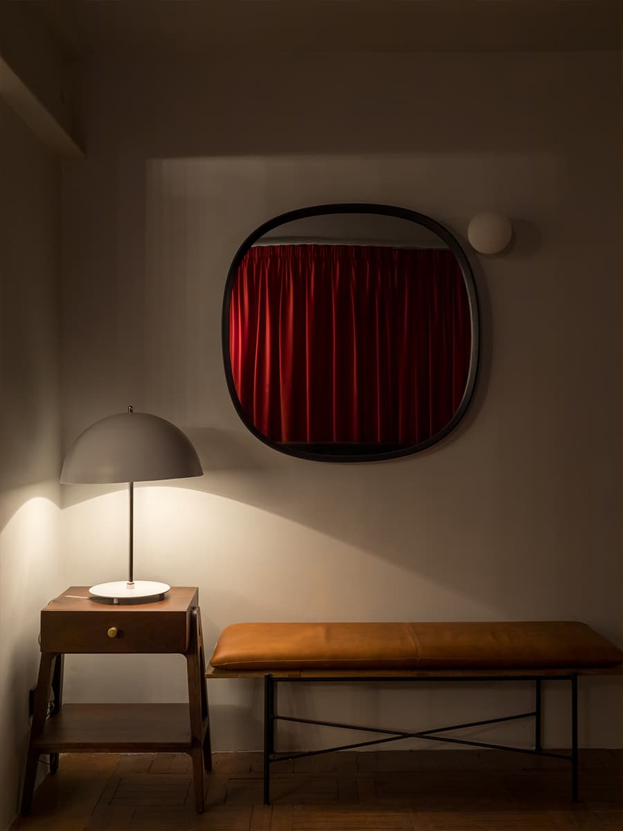 Винтажные люстры, сложная покраска стен и легкий флер Италии в Доме Культуры «Кристалл» — проект Натальи Обуховой