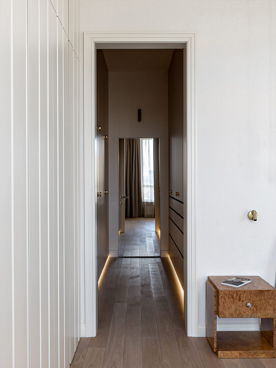 Интерьер просторной квартиры для стильной женщины из Минска — проект Надежды Тимохиной