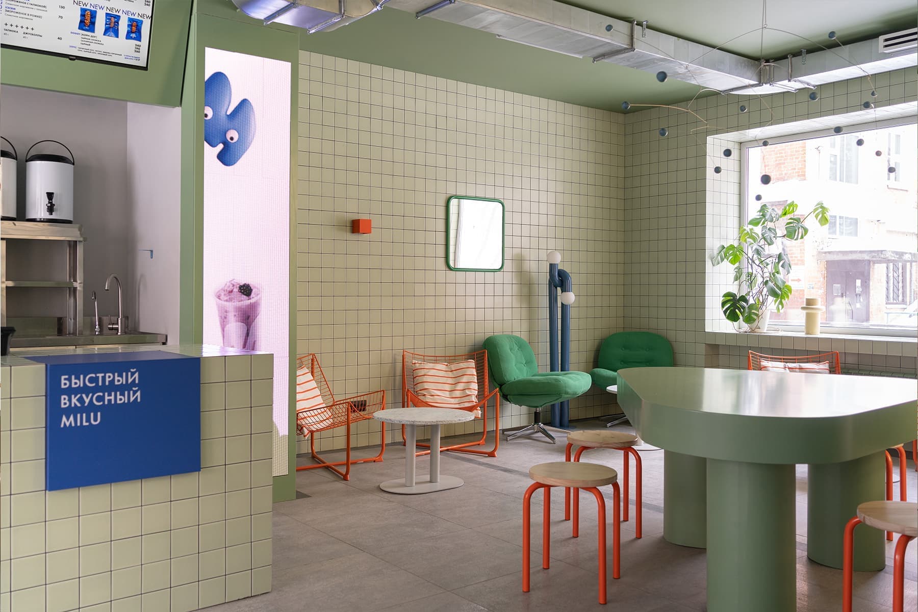 Нотки Азии в интерьере молодежного баблти-кафе в Новосибирске — проект студии zavod11