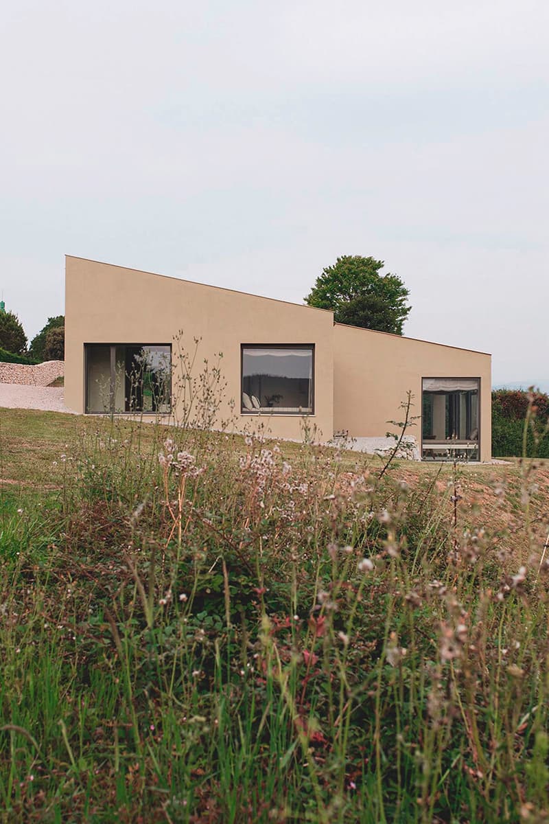 Природные цвета и материалы в минималистичном интерьере загородного дома — проект Анны Кью