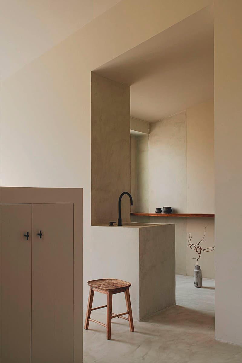 Природные цвета и материалы в минималистичном интерьере загородного дома — проект Анны Кью