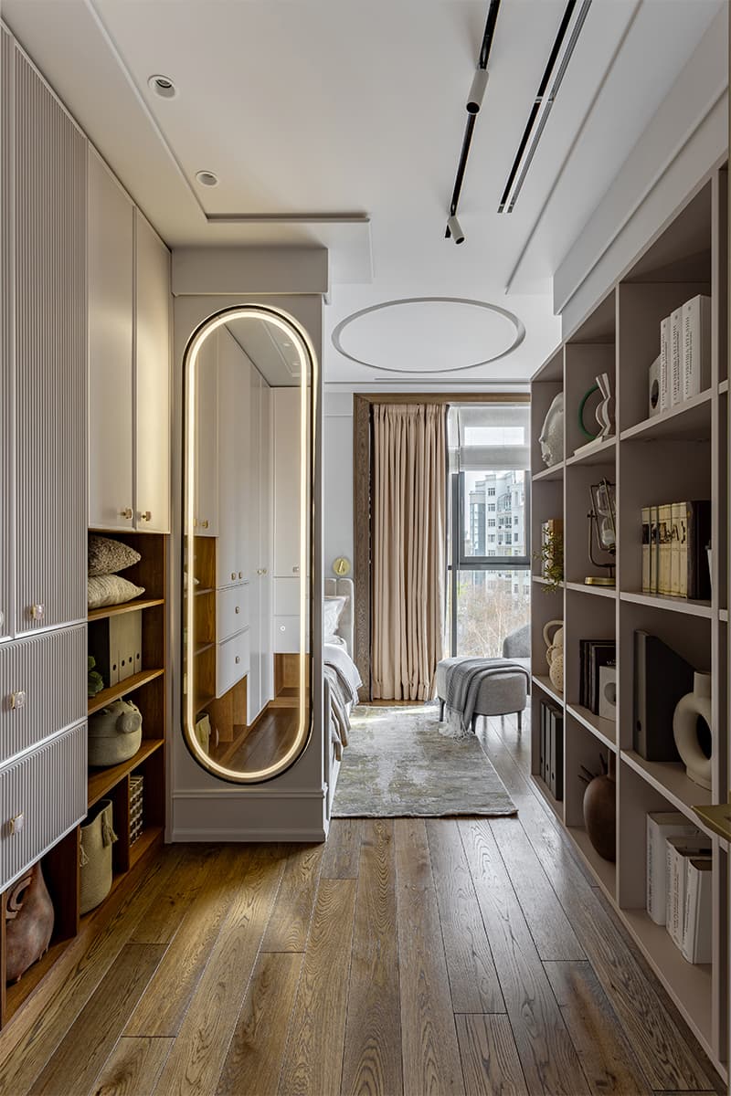 Элементы французского стиля, воздушность и натуральный камень в интерьере квартиры для молодой мамы с детьми — проект Саши Камы