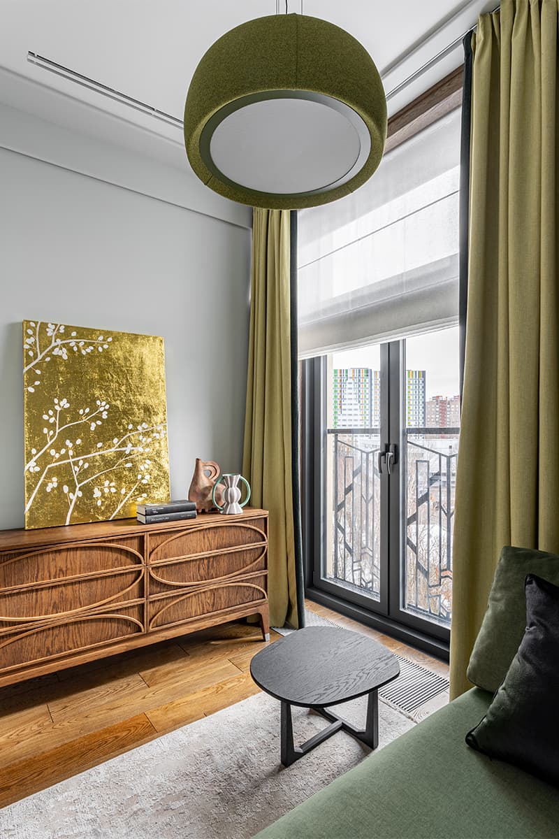 Элементы французского стиля, воздушность и натуральный камень в интерьере квартиры для молодой мамы с детьми — проект Саши Камы