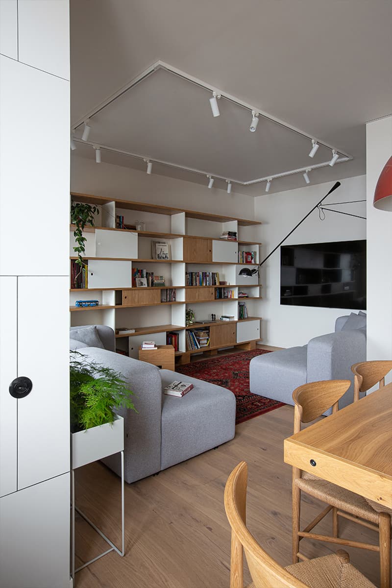 Фрамуги и стеклянные перегородки в квартире для семьи из Петербурга — проект студии JUICY FLAT