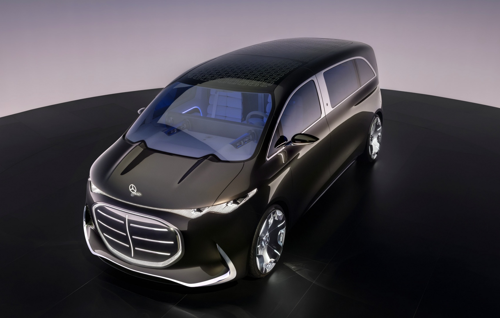 Mercedes-Benz представил микроавтобус премиум-класса