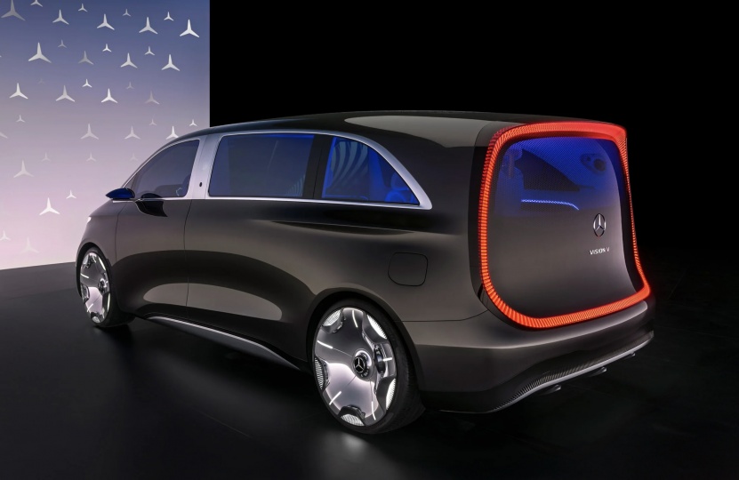 Mercedes-Benz представил микроавтобус премиум-класса