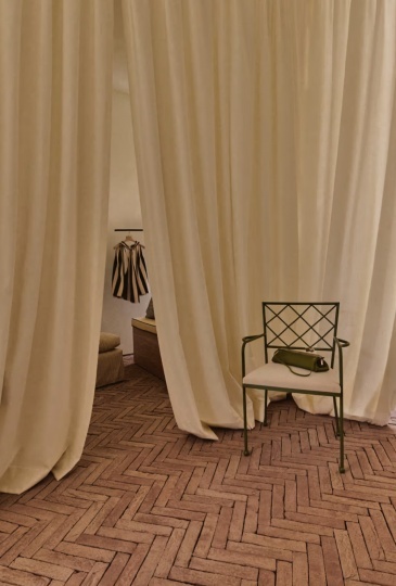 Новый бутик Jacquemus в Лос-Анджелесе напоминает дом коллекционера