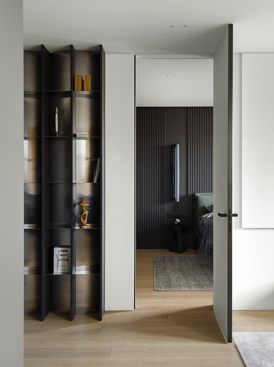 Спокойствие и практичность в интерьере квартиры для предпринимателя из Саратова — проект QUADRUM