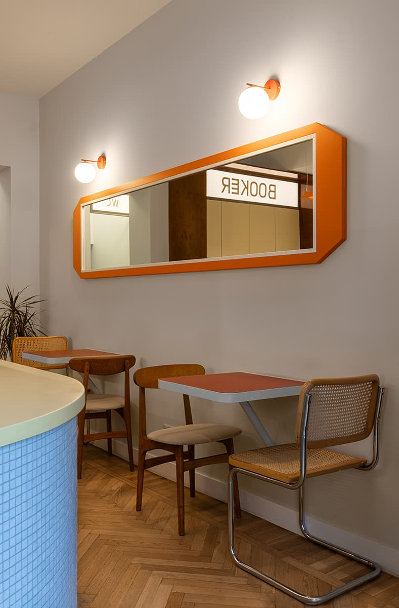 Уютный и красочный интерьер локальной кофейни с функцией культурного центра — проект vandall bureau
