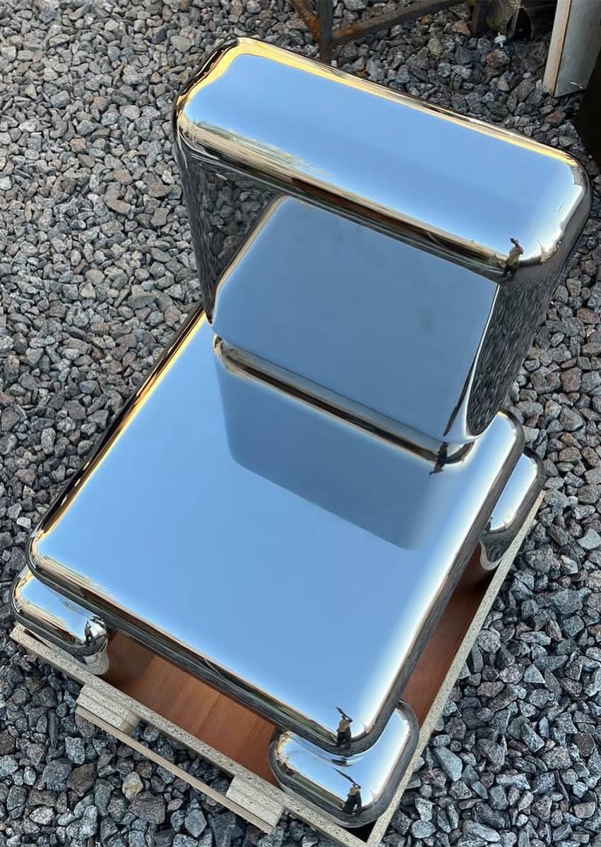 SYNDICATE: PIXEL CHAIR