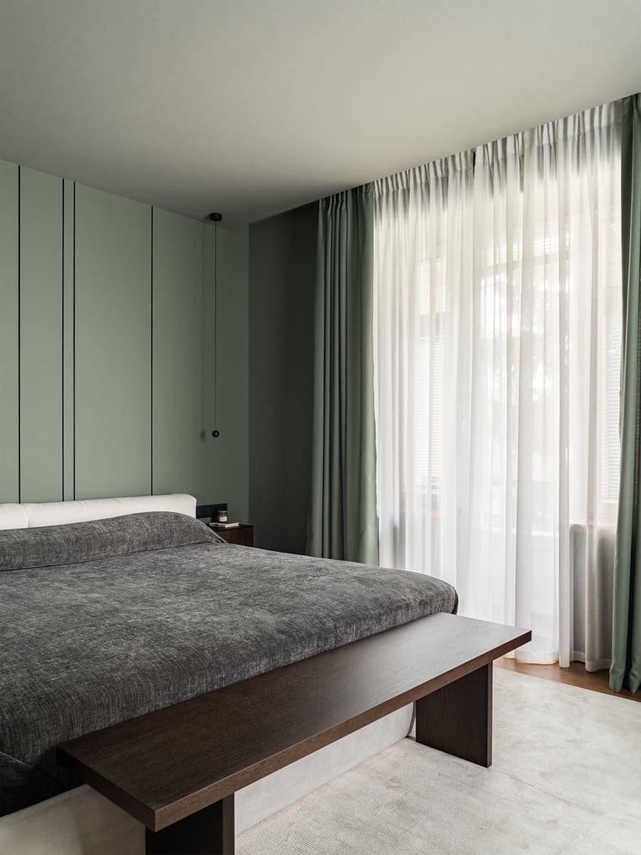 Зеленые оттенки в интерьере просторной квартиры для бизнесмена из Петербурга — проект Евгении Абориной