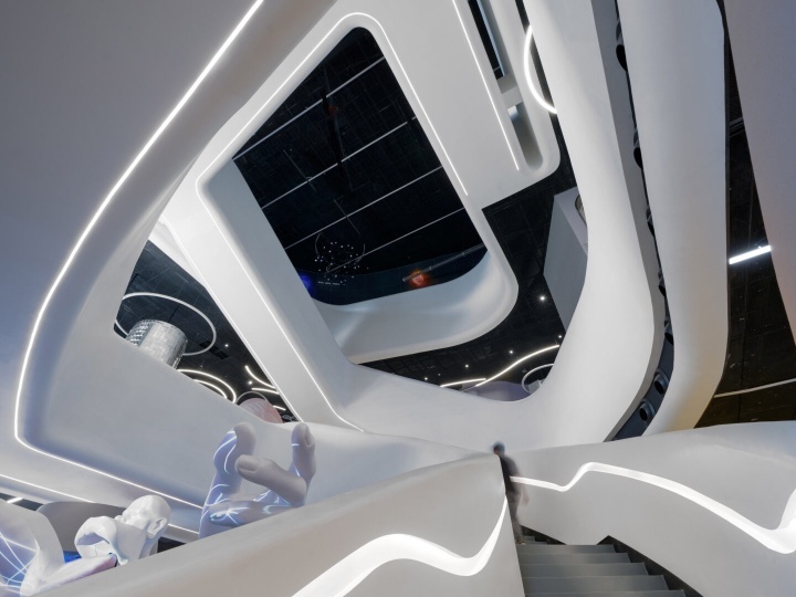 В Шэньчжэне открылся Музей науки и технологий по проекту Zaha Hadid Architects