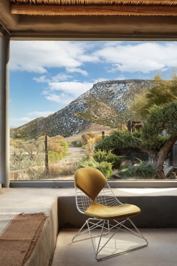 Herman Miller выпустит коллекцию, вдохновленную наследием Джорджии О’Кифф
