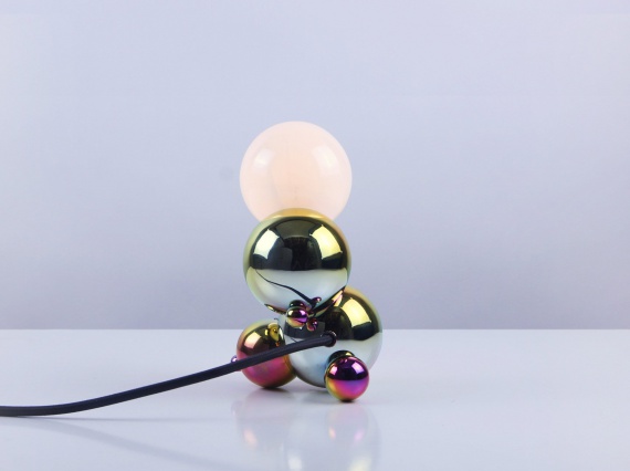 Мыльные пузыри застыли в новой коллекции светильников Рози Ли