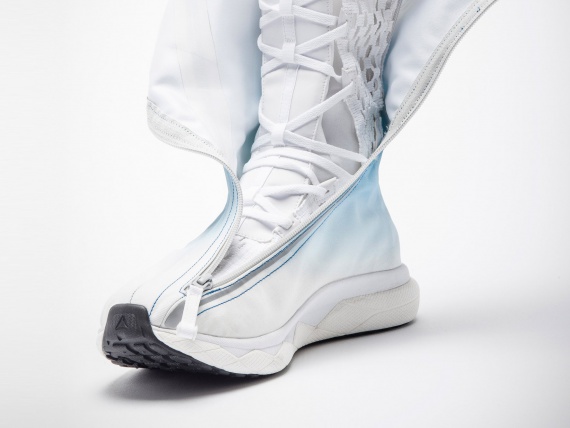Reebok представляет кроссовки для астронавтов
