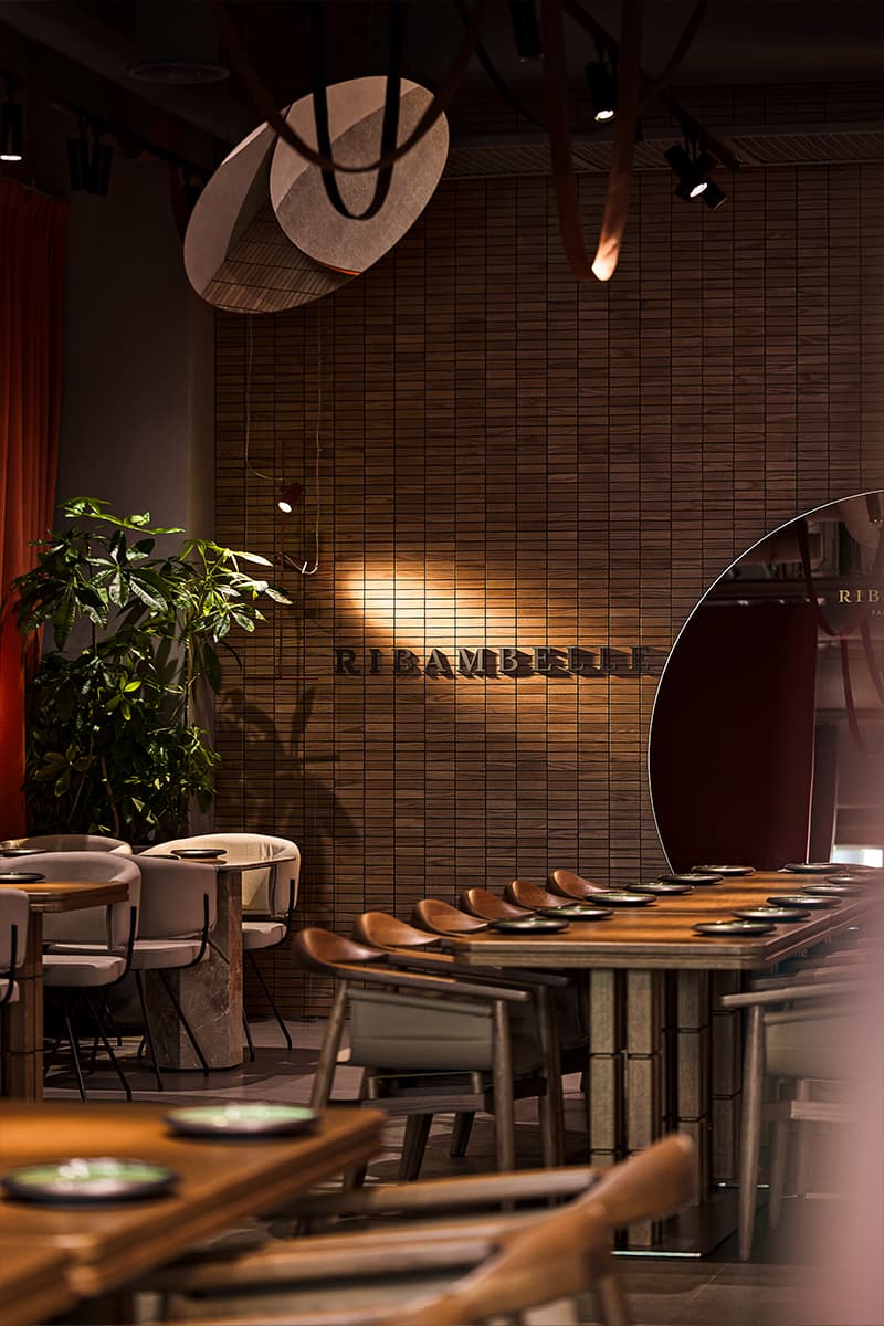 Оазис среди небоскребов: природный интерьер ресторана с игровой зоной — проект DA bureau