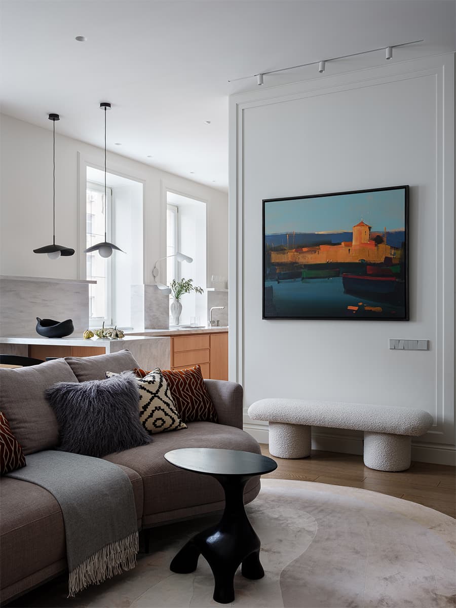 Воздушная квартира с открытым балконом и видом на центр Москвы — проект Кати Гербер