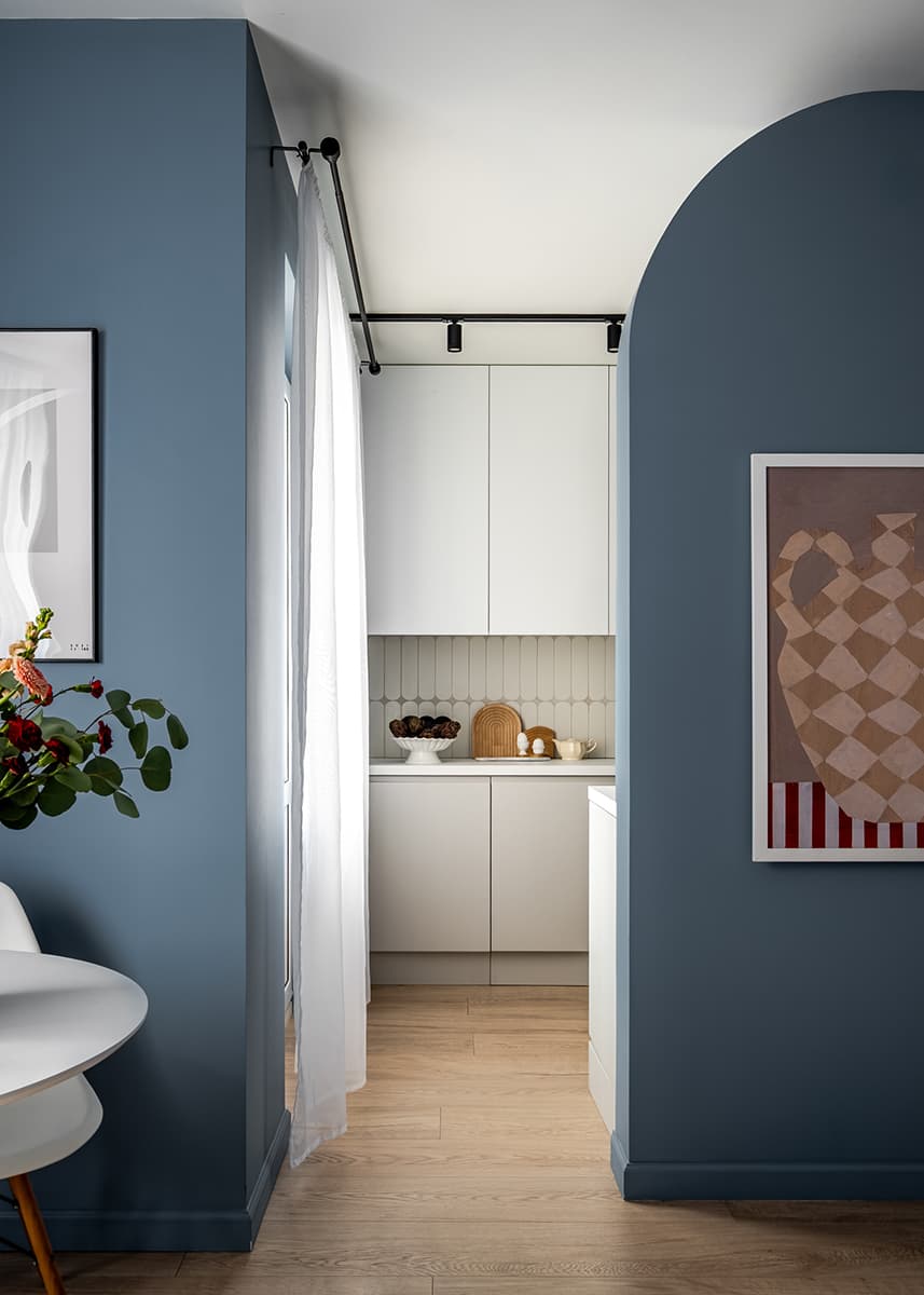 Элементы скандинавского стиля и французский шик в ярком интерьере — проект Мии Грабчак