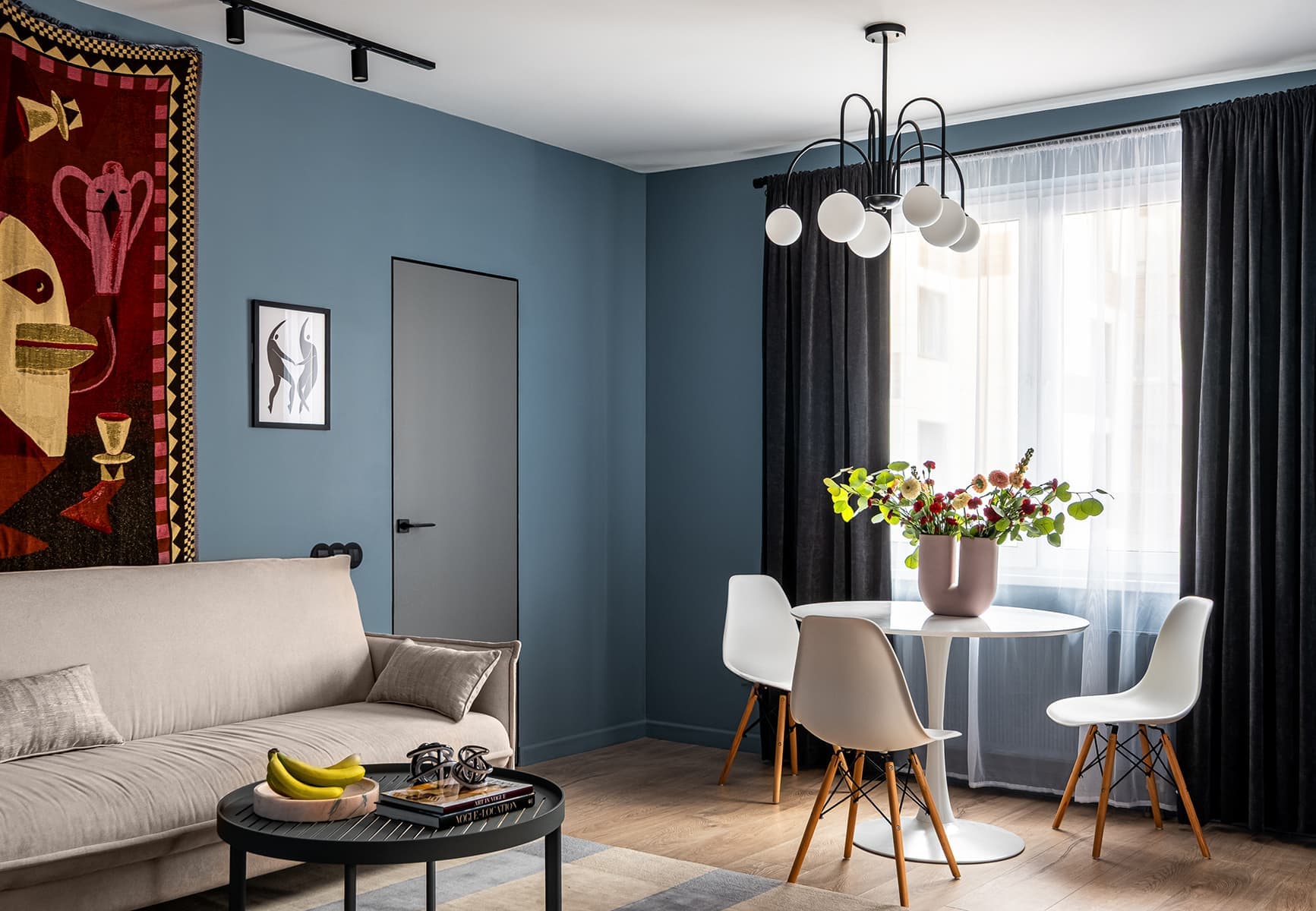 Элементы скандинавского стиля и французский шик в ярком интерьере — проект Мии Грабчак