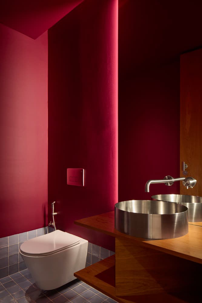 Обилие текстур и особое настроение в каждом помещении квартиры — проект бюро BONE