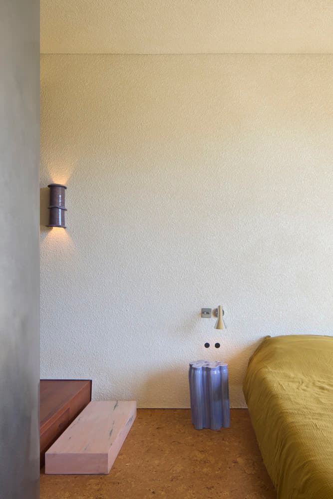 Обилие текстур и особое настроение в каждом помещении квартиры — проект бюро BONE w3