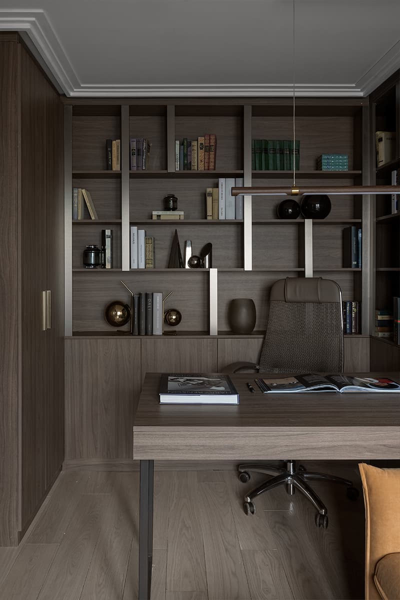 Гибкие формы и бархатистые текстуры в красочном интерьере квартиры — проект Маргариты Посуховой