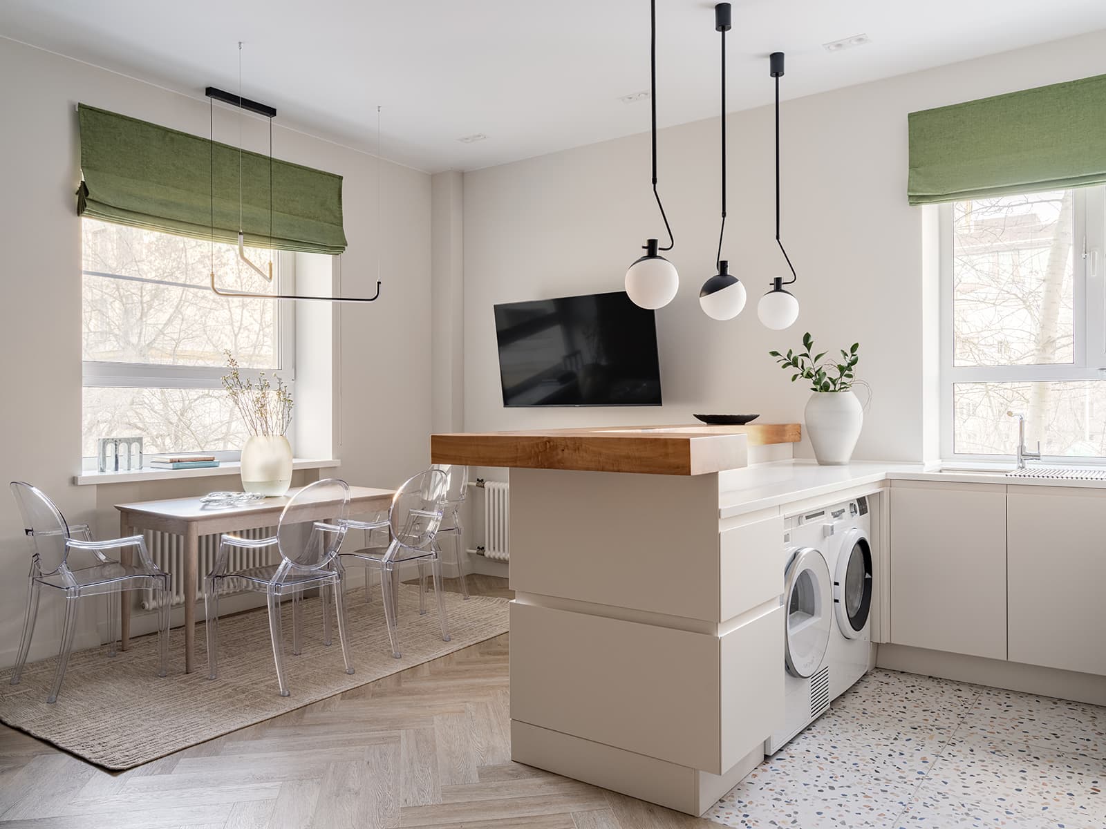 Лаймовые детали и нескучная детская в интерьере исторической квартиры — проект Татьяны Отич и Надежды Облачковой