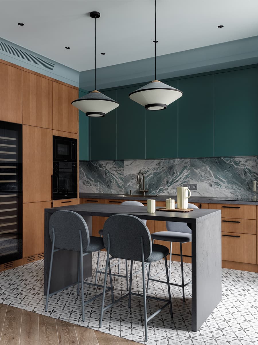 Глубокие синие тона в интерьере красочной квартиры с предметами искусства — проект Юлии Очкал и Натальи Ленинцевой