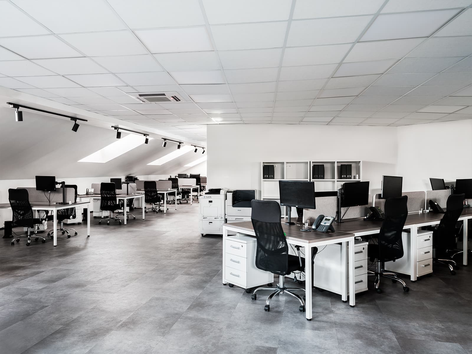 Баланс уюта и строгости в эффектном интерьере офиса московской IT-компании — проект Светланы Вахтиной