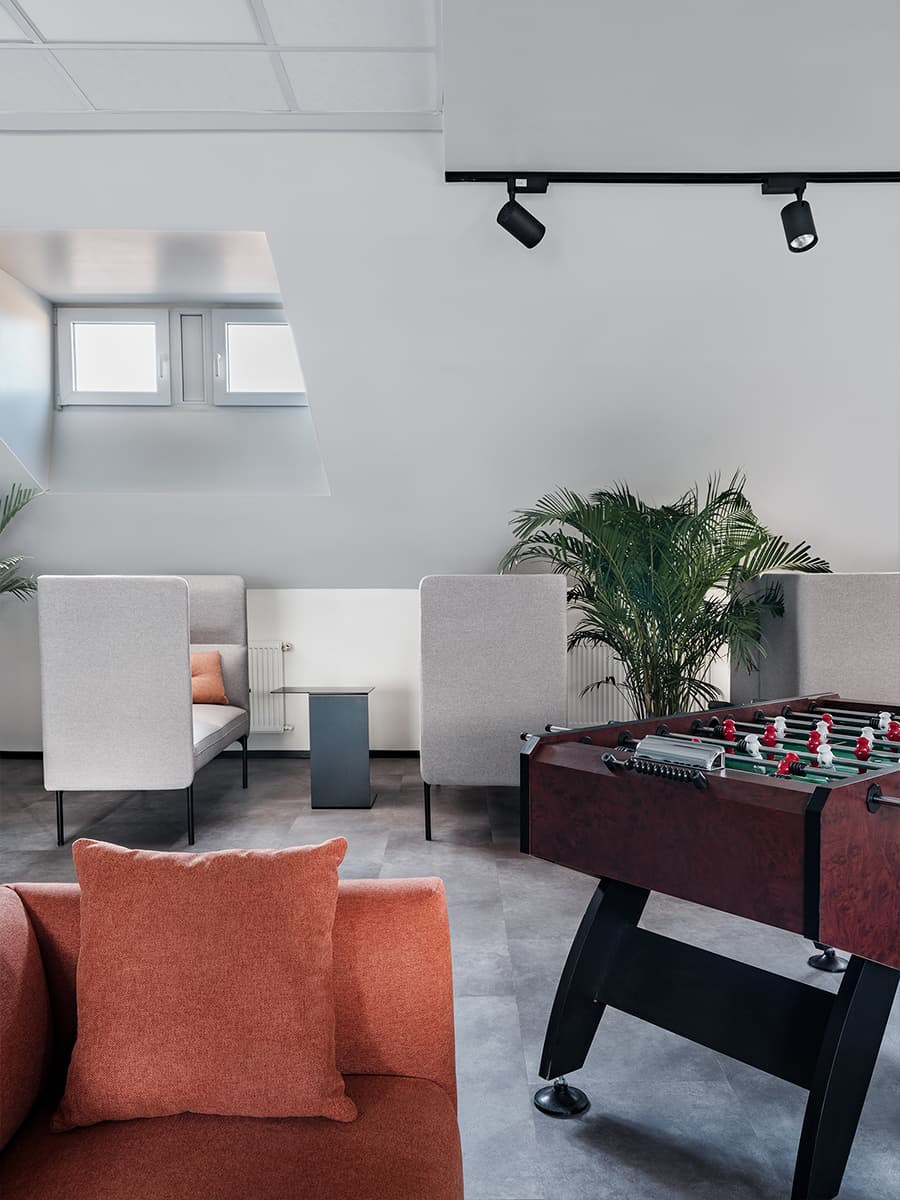 Баланс уюта и строгости в эффектном интерьере офиса московской IT-компании — проект Светланы Вахтиной