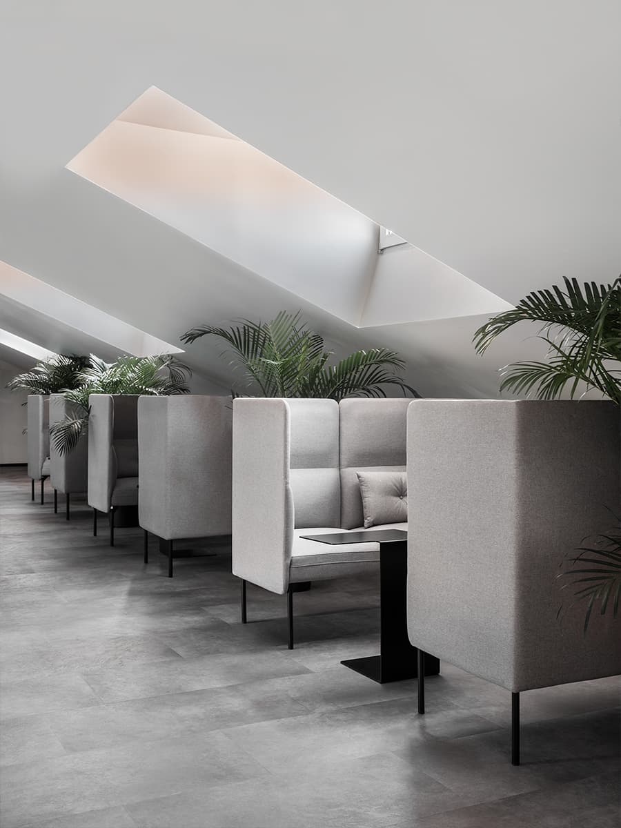 Баланс уюта и строгости в эффектном интерьере офиса московской IT-компании — проект Светланы Вахтиной w3
