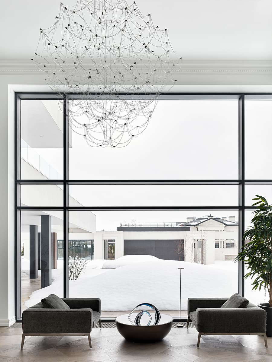 Натуральный камень в светлом и воздушном интерьере просторной виллы — проект дизайн-студии ARTHALL