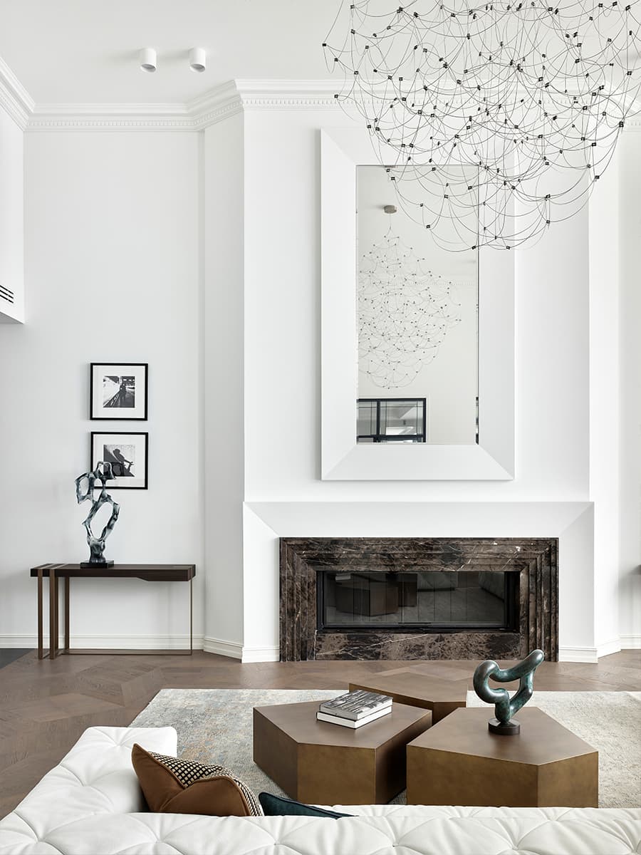 Натуральный камень в светлом и воздушном интерьере просторной виллы — проект дизайн-студии ARTHALL