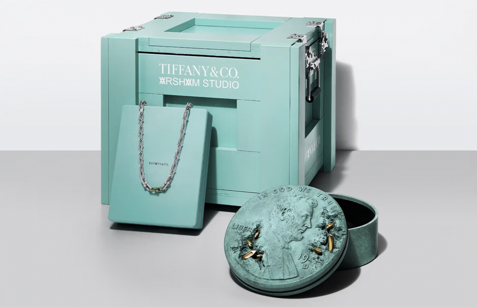 Новая коллаборация Tiffany & Co. и Дэниела Аршама Новая коллаборация Tiffany & Co. и Дэниела Аршама