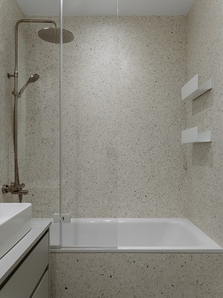 Расслабленный интерьер квартиры для двух студентов — проект Александры Останковой