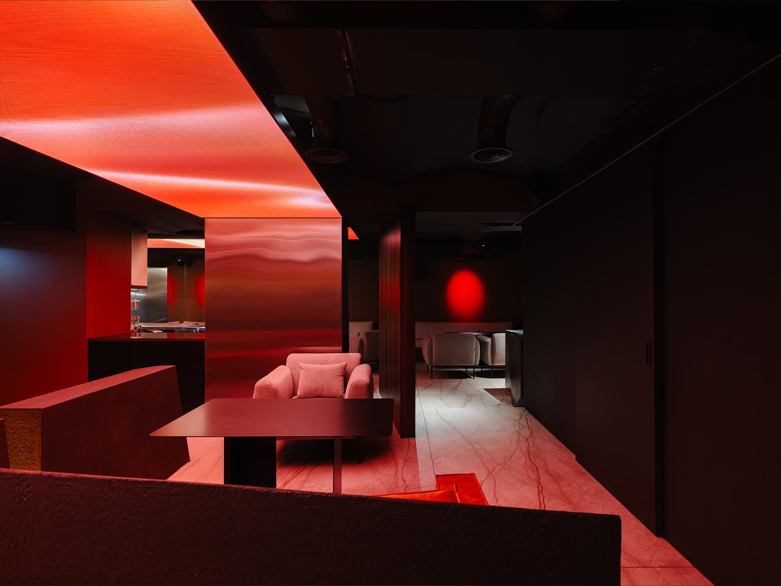 Футуристичный интерьер лаунж-пространства в центре Москвы — проект KIDZ
