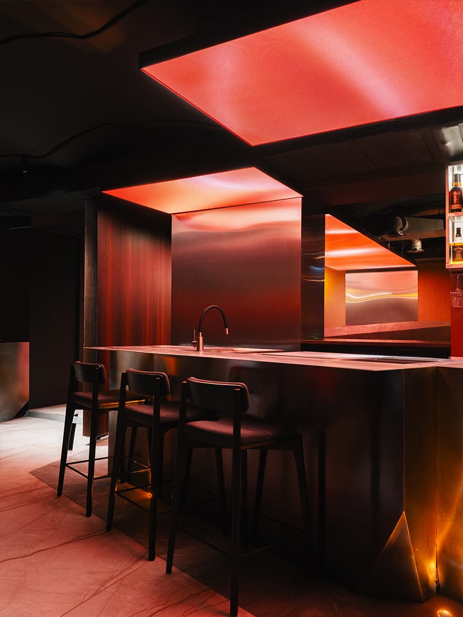 Футуристичный интерьер лаунж-пространства в центре Москвы — проект KIDZ w3
